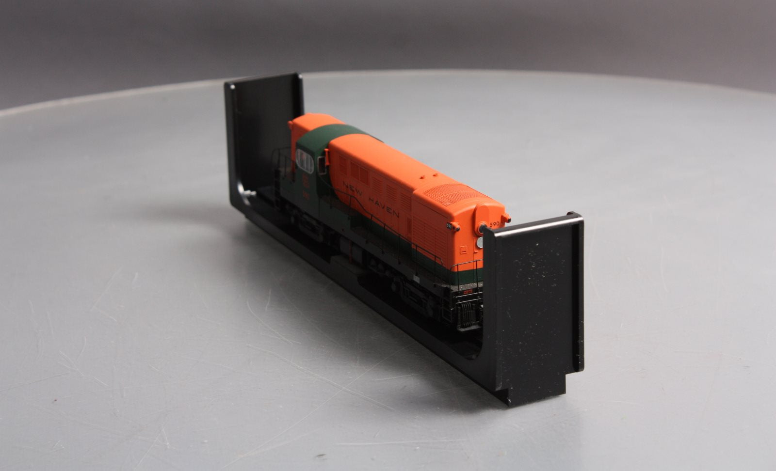 Atlas 10001625 HO New Haven FM H16-44 Diesel Locomotive #590