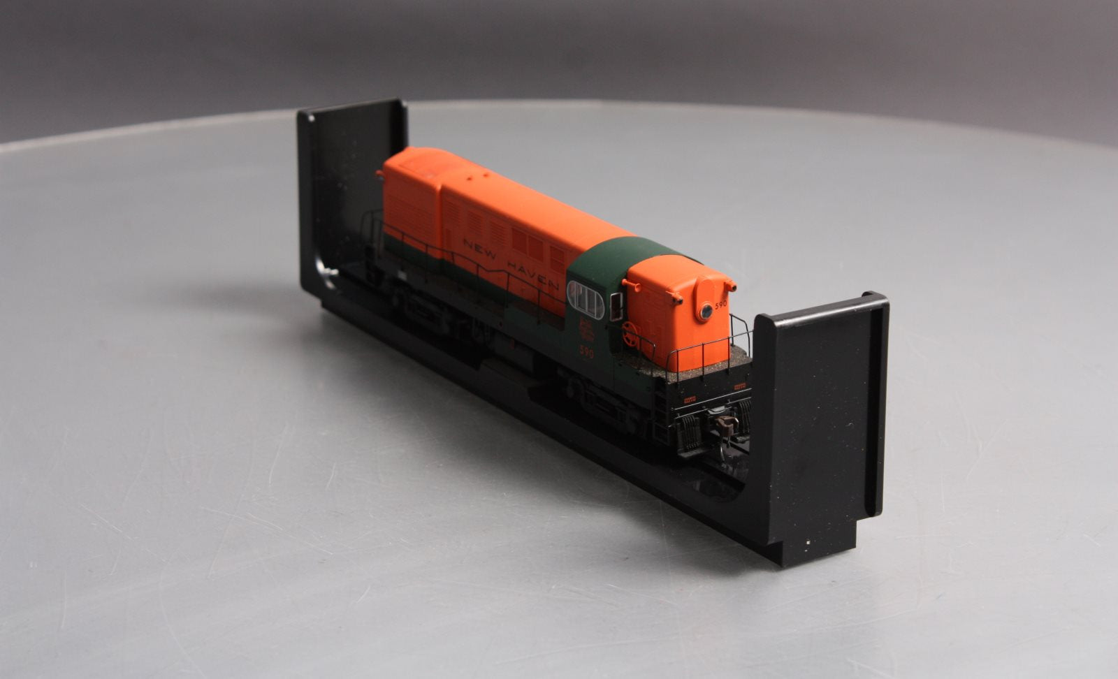Atlas 10001625 HO New Haven FM H16-44 Diesel Locomotive #590