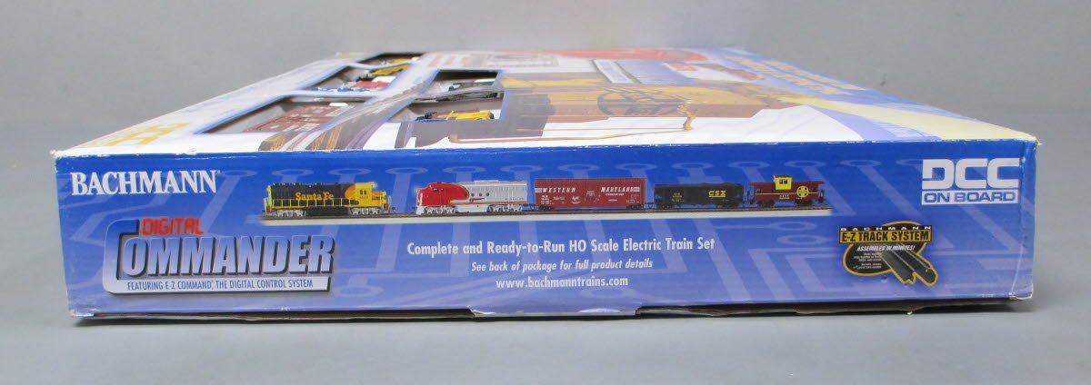Bachmann 00501 Santa Fe Digital Commander HO Gauge Diesel Starter Train Set