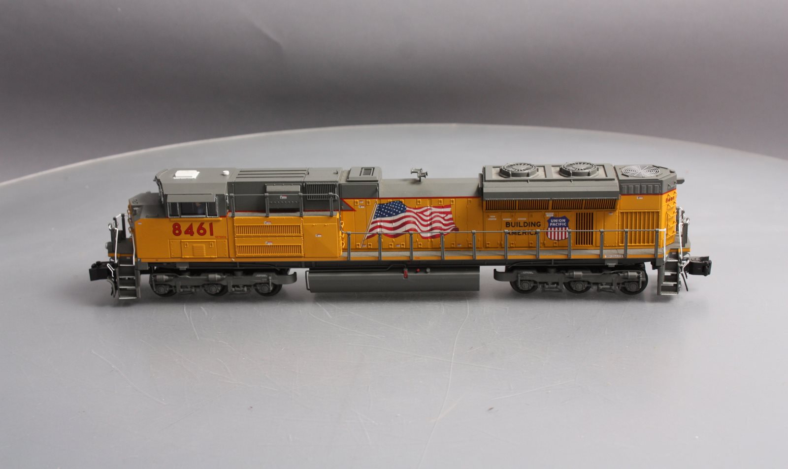 American Flyer 6-48168 S UP Building America SD70ACe Diesel Locomotive #8461