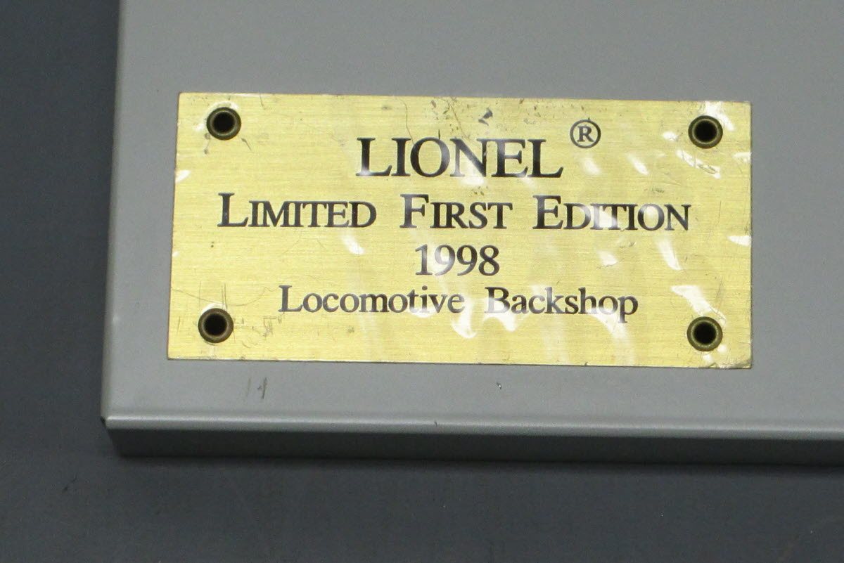 Lionel 6-22918 "Premier Edition" No.446 Locomotive Backshop