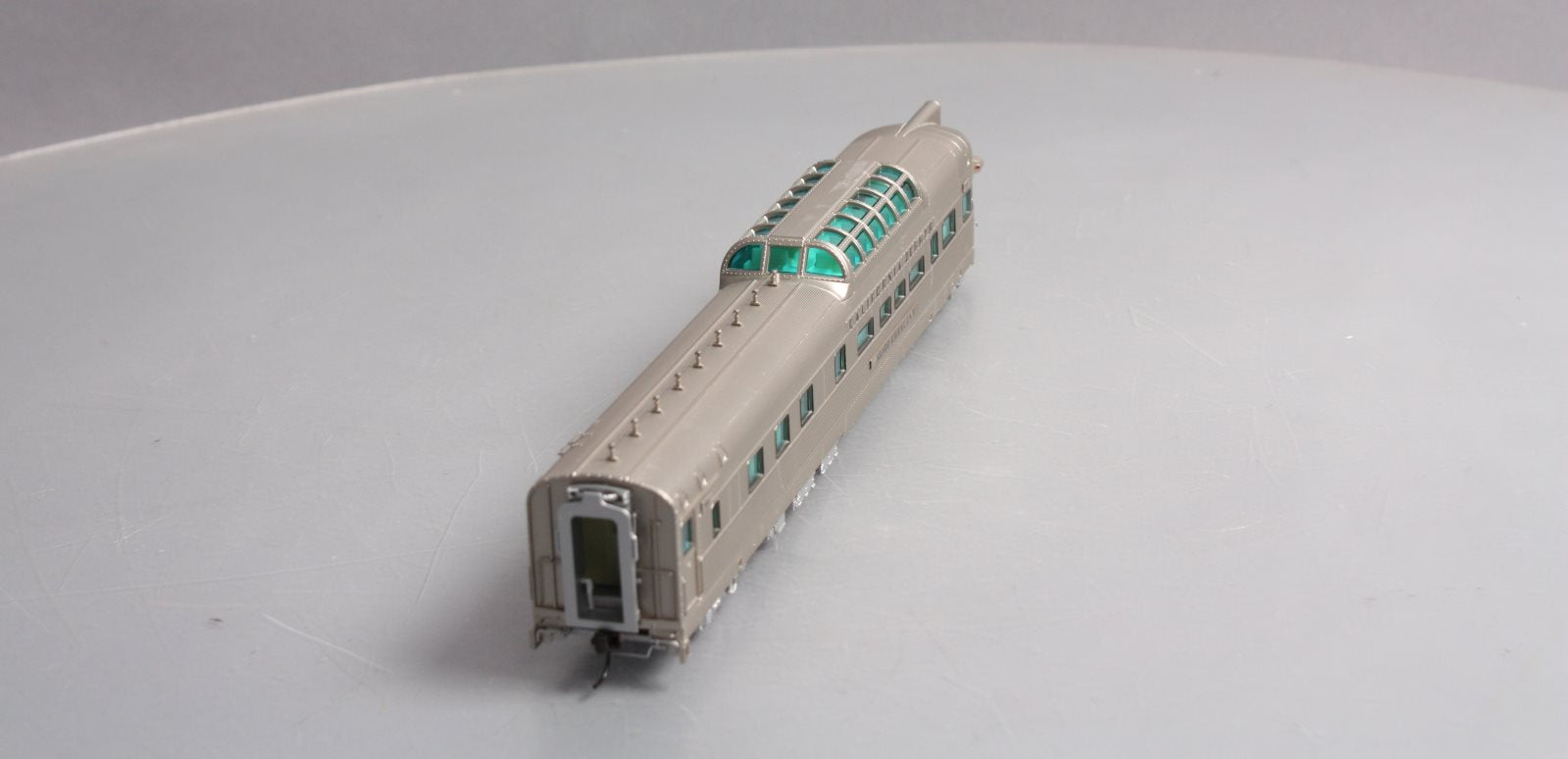 Broadway Limited 534 HO WP 'Silver Crescent' Vista Dome Lounge/Observation #881
