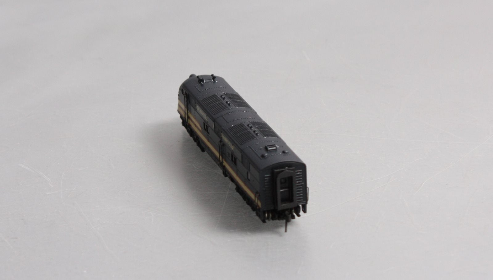 Broadway Limited 3305 N Louisville & Nashville EMD E6A Dual Headlight #452A