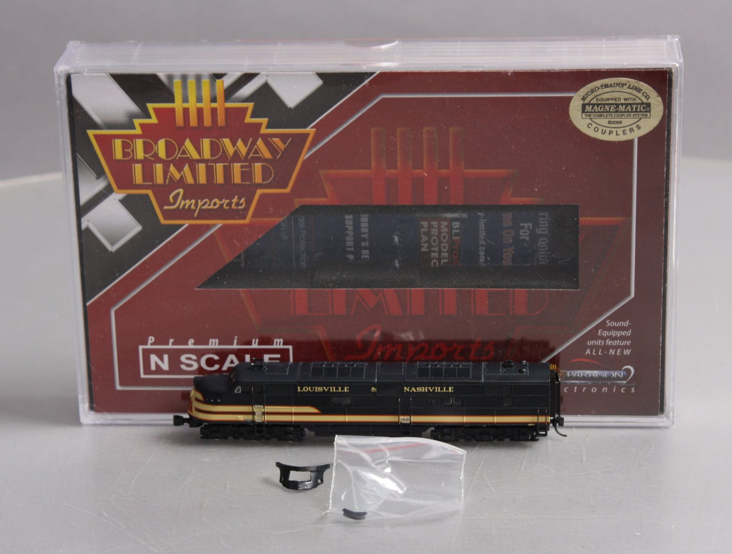 Broadway Limited 3305 N Louisville & Nashville EMD E6A Dual Headlight #452A