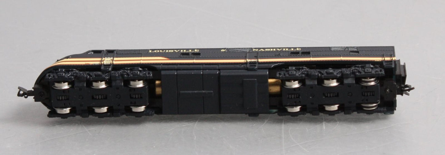 Broadway Limited 3305 N Louisville & Nashville EMD E6A Dual Headlight #452A