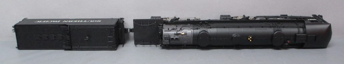 Lionel 6-38071 O Gauge SP 4-8-8-2 AC-12 Steam Locomotive & Tender with TMCC