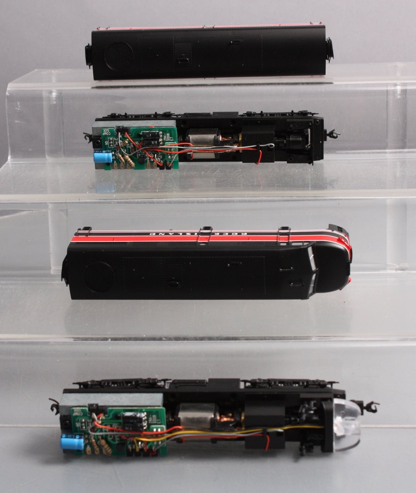 Proto 2000 23449 HO Scale Rock Island FA1 RI Diesel Locomotives A-152 & B-152B