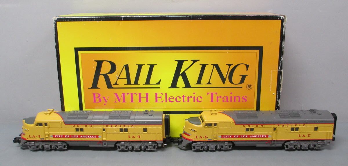 MTH 30-20500-1 Union Pacific E-3 AA Diesel Engine Set with PS 3.0 #LA-5/#LA-4