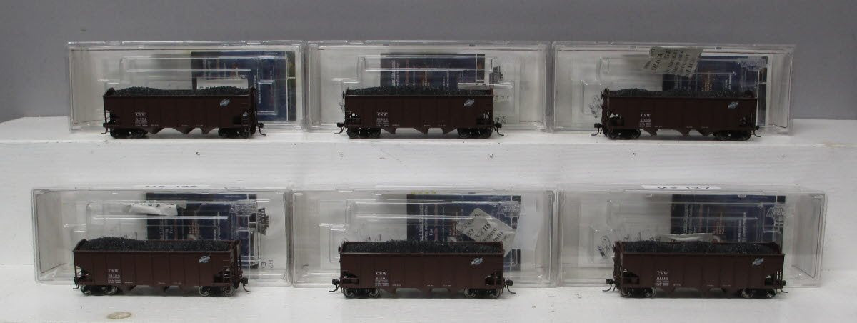 Broadway Limited 1735 HO Chicago & North Western Class H2a 3-Bay Hopper (6)
