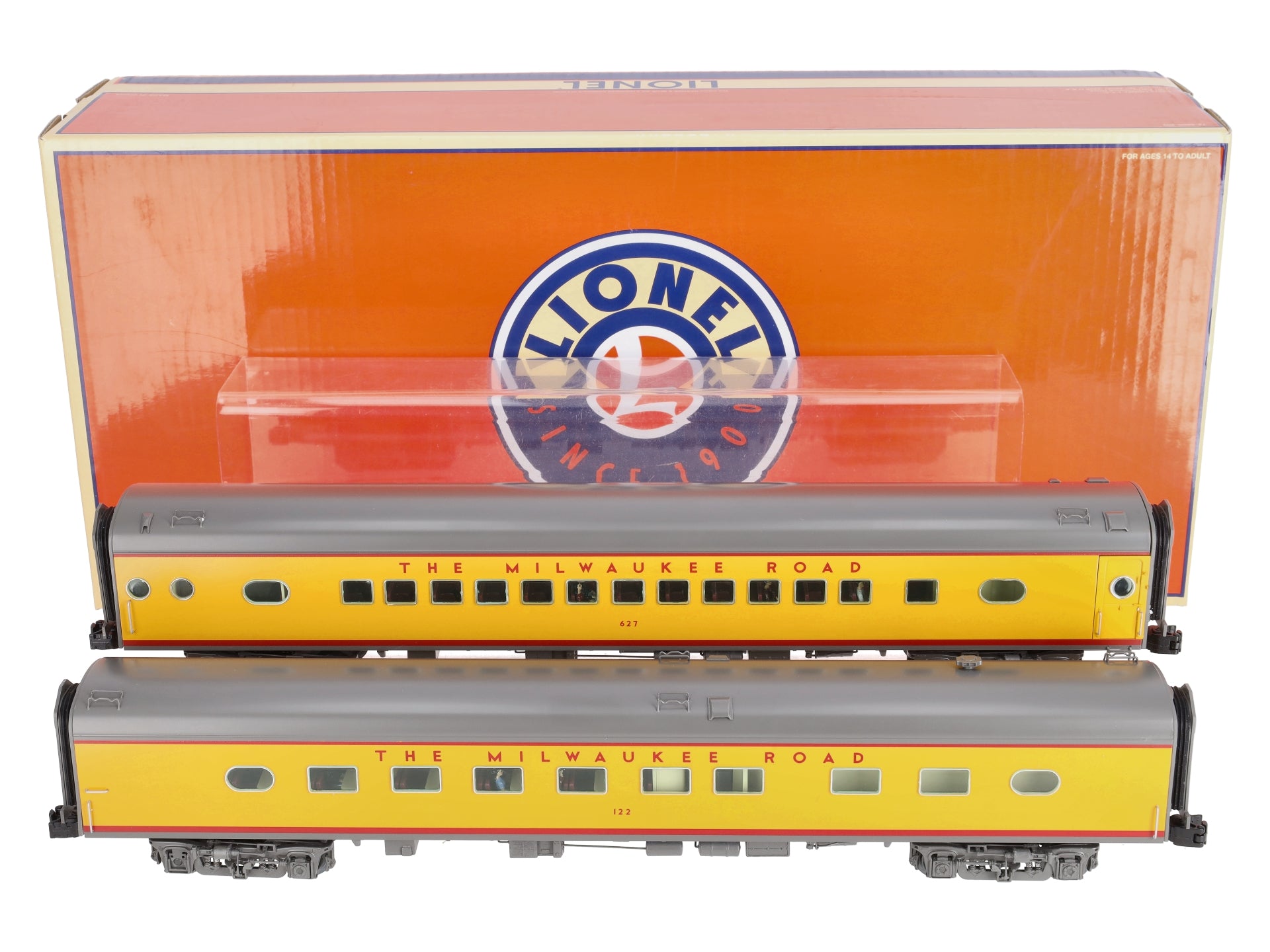 Lionel 6-82489 Milwaukee 18” Aluminum Coach & Diner Passenger Car Set (Set of 2)