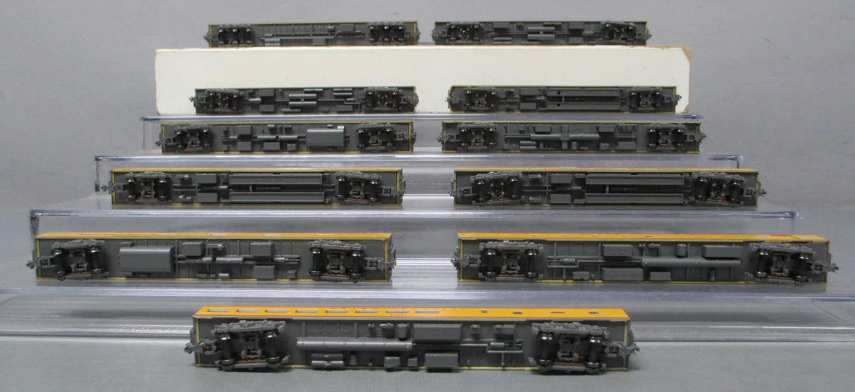 Kato 106-088-1 N UP Passenger Car Set with Interior Lights (Set of 11)