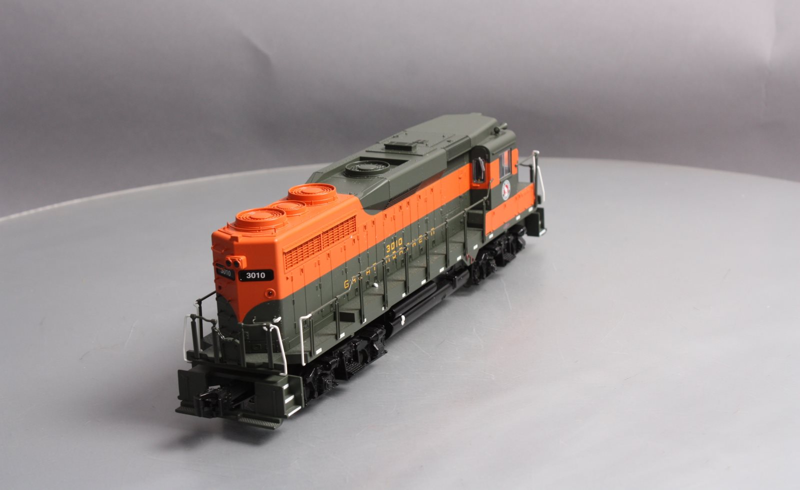 Williams 22904 O Gauge Great Northern EMD GP30 Diesel Locomotive #3010 w Sound