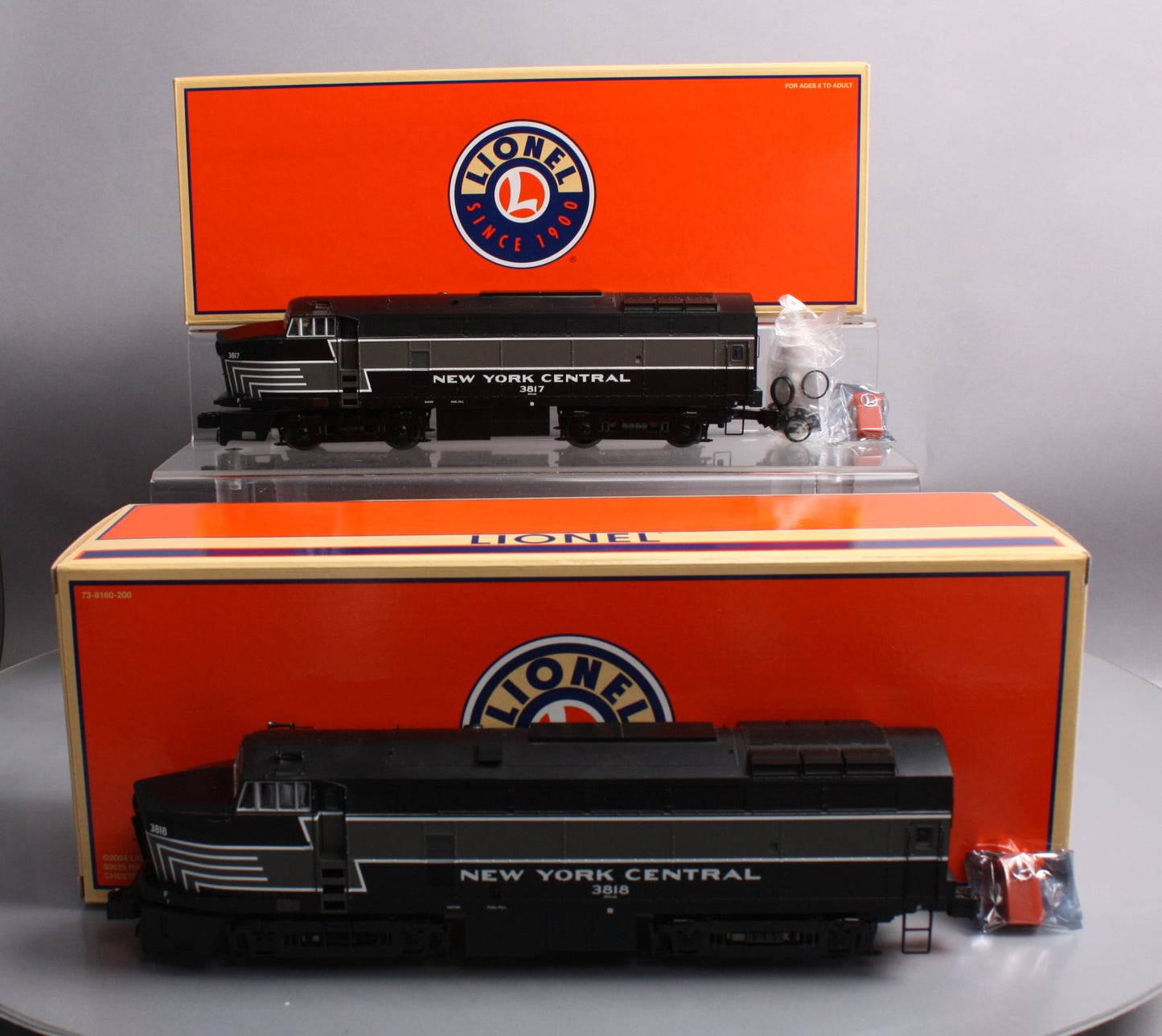 Lionel 6-34519 NYC Sharknose AA Diesel Locomotive Set #3817/3818 w LEGACY