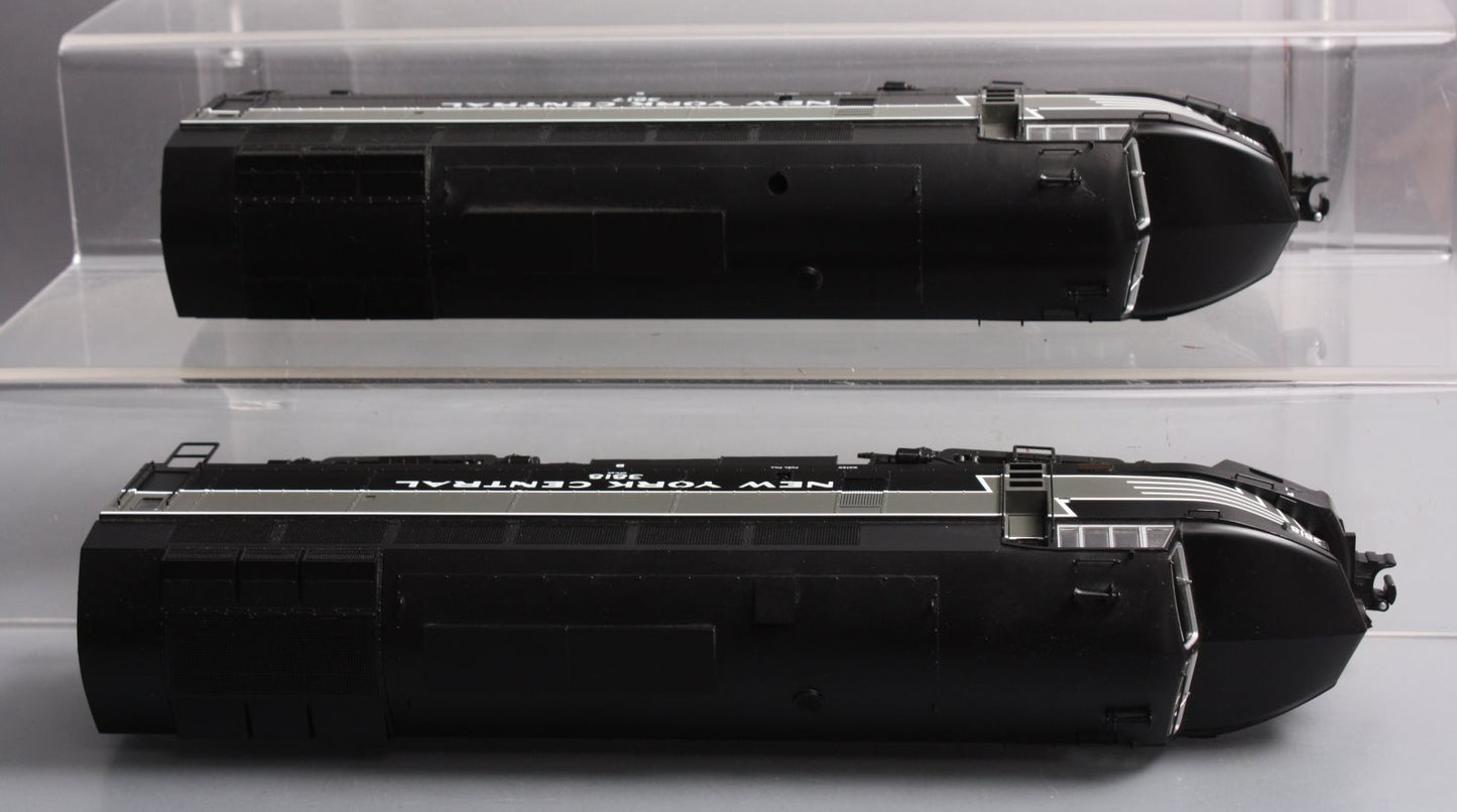 Lionel 6-34519 NYC Sharknose AA Diesel Locomotive Set #3817/3818 w LEGACY
