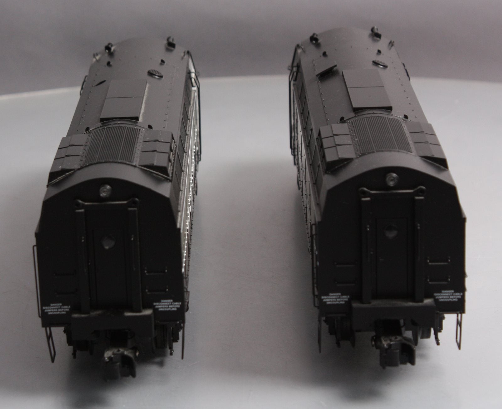 Lionel 6-34519 NYC Sharknose AA Diesel Locomotive Set #3817/3818 w LEGACY