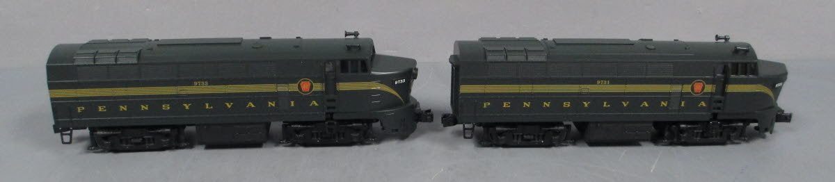 Williams 21903 O Gauge Pennsylvania Green 5-Stripe Baldwin Shark AA Diesel Set