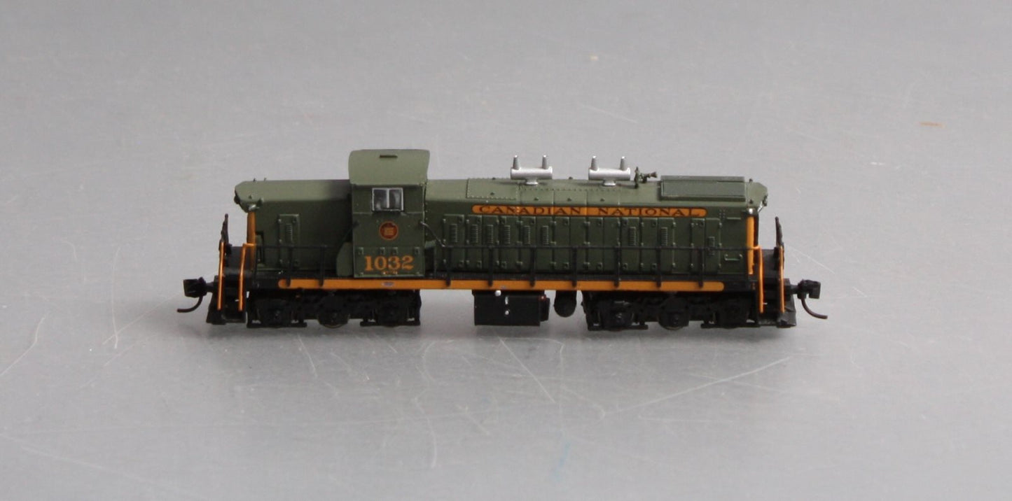 Rapido Trains 70003 N Canadian National GMD-1 1000 Series 6-Axle Version #1032