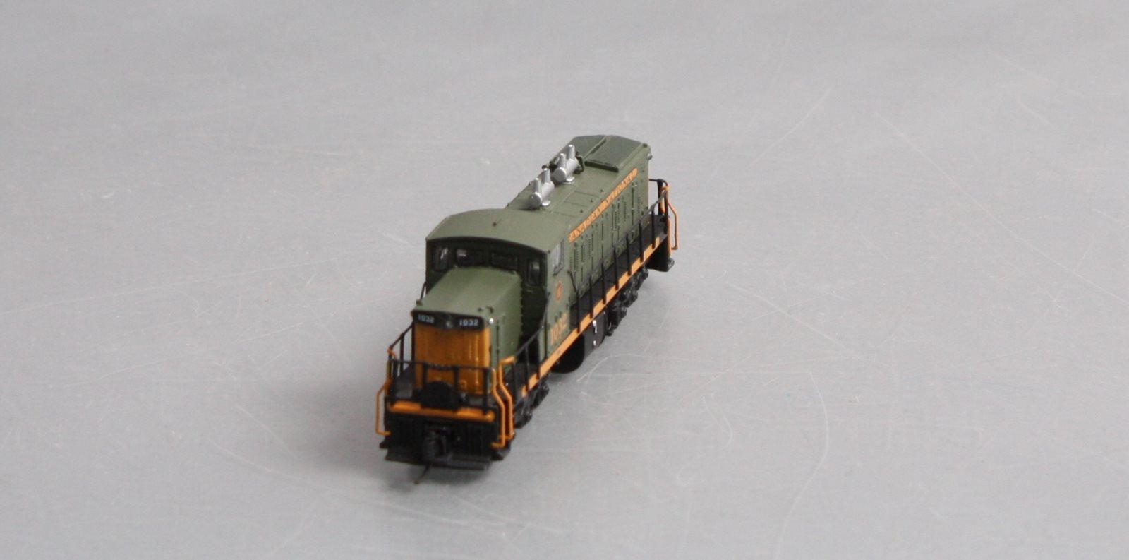 Rapido Trains 70003 N Canadian National GMD-1 1000 Series 6-Axle Version #1032