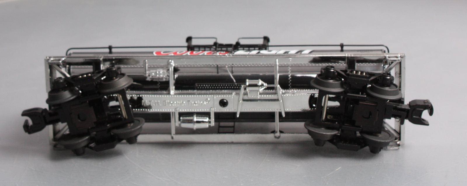 MTH 30-73223 O Gauge Coors Light Chrome Tank Car #200701