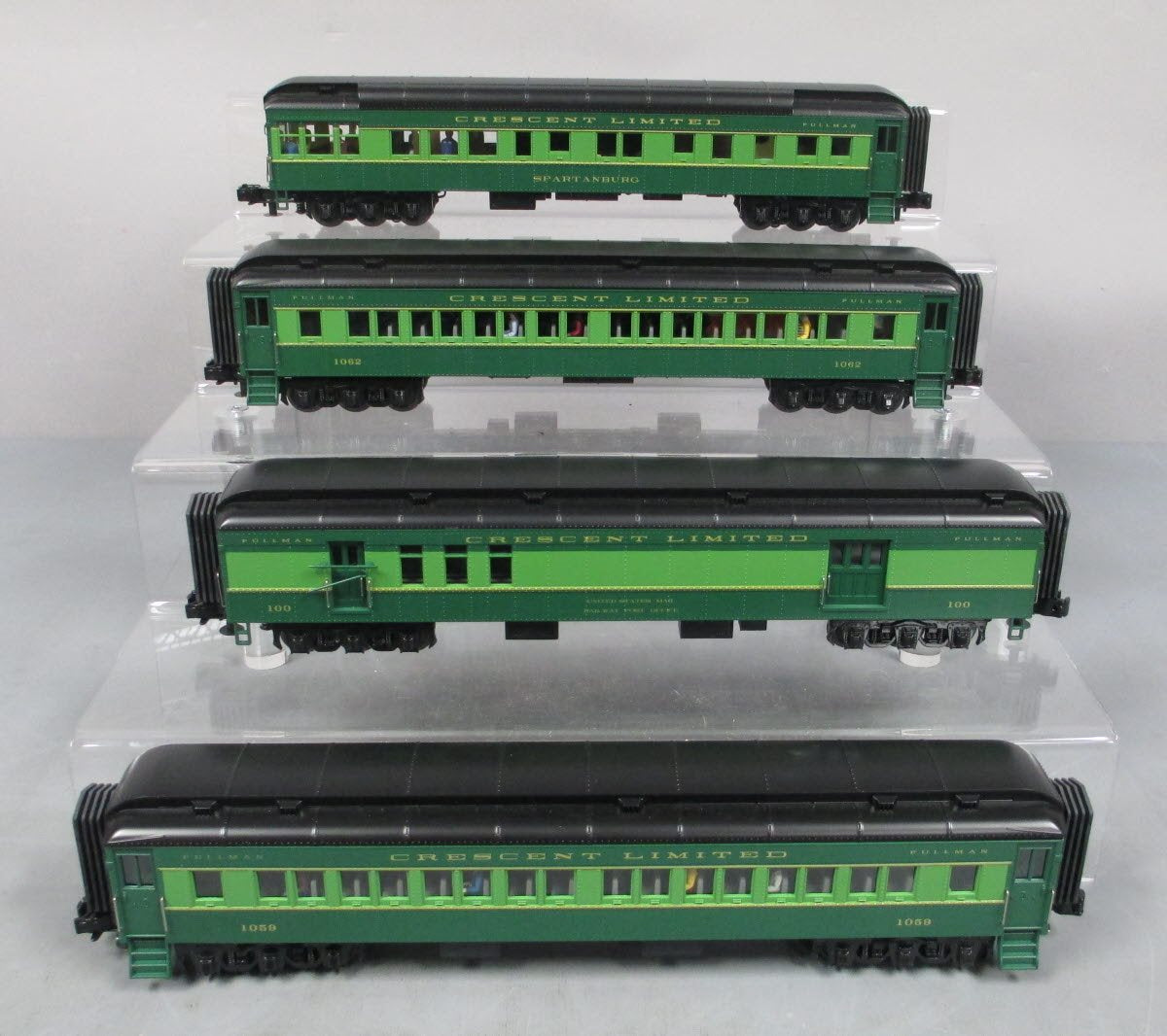 MTH 30-69061 O Southern RailKing 60’ Madison Passenger Car Set (Set of 4)