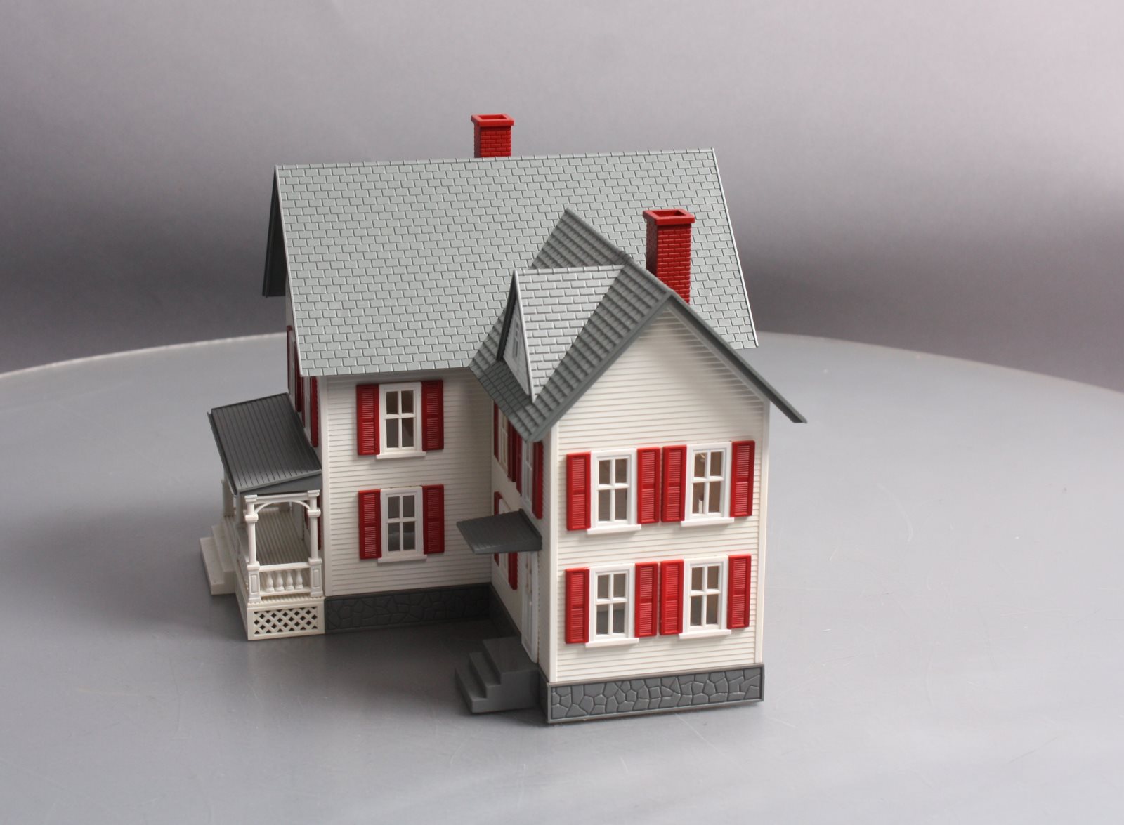 MTH 30-90042 O Gauge Farm House