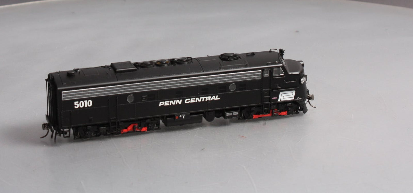 Rapido Trains 14031 HO Penn Central EMD FL9 - Standard DC #5010