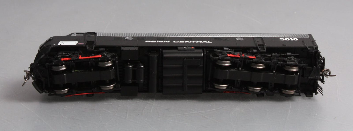 Rapido Trains 14031 HO Penn Central EMD FL9 - Standard DC #5010