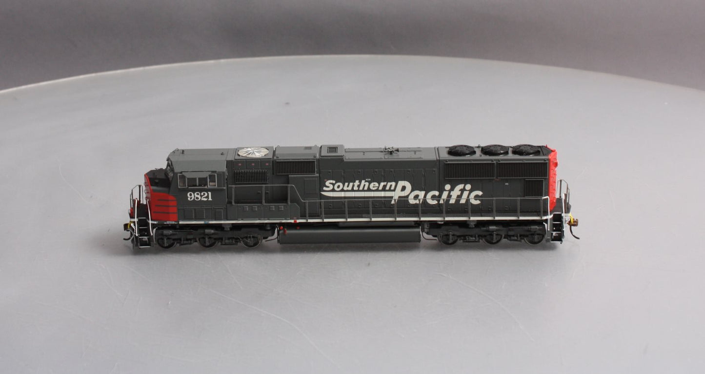 Athearn G69305 HO Southern Pacific EMD SD70M Diesel Loco w/DCC & Sound #9821