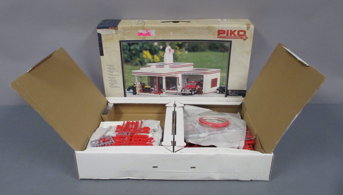 Piko 62251 Texaco Filling Station Kit