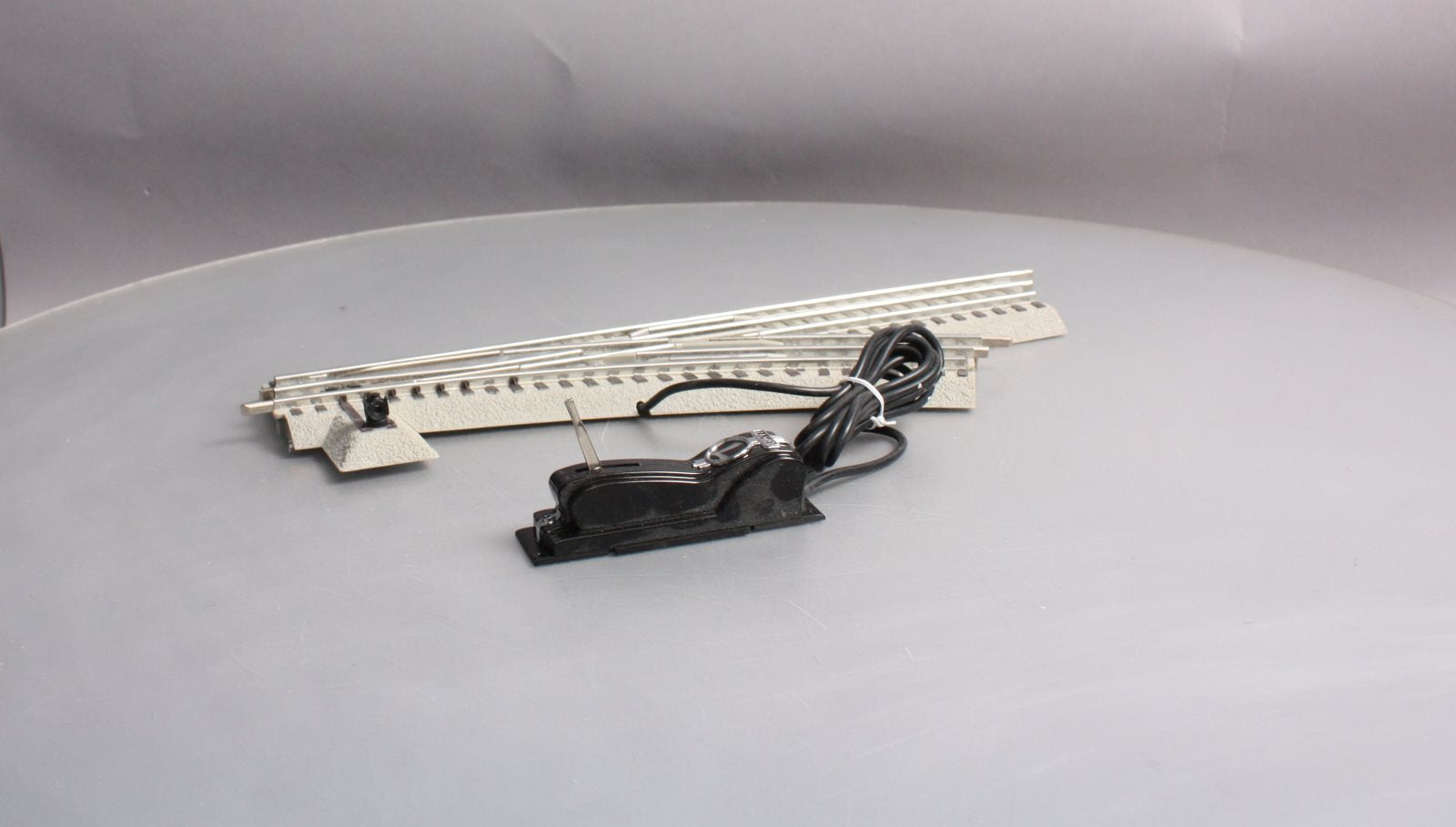 Lionel 6-12066 O Gauge O48 Right Hand Remote-Control 30° FasTrack Switch Turnout