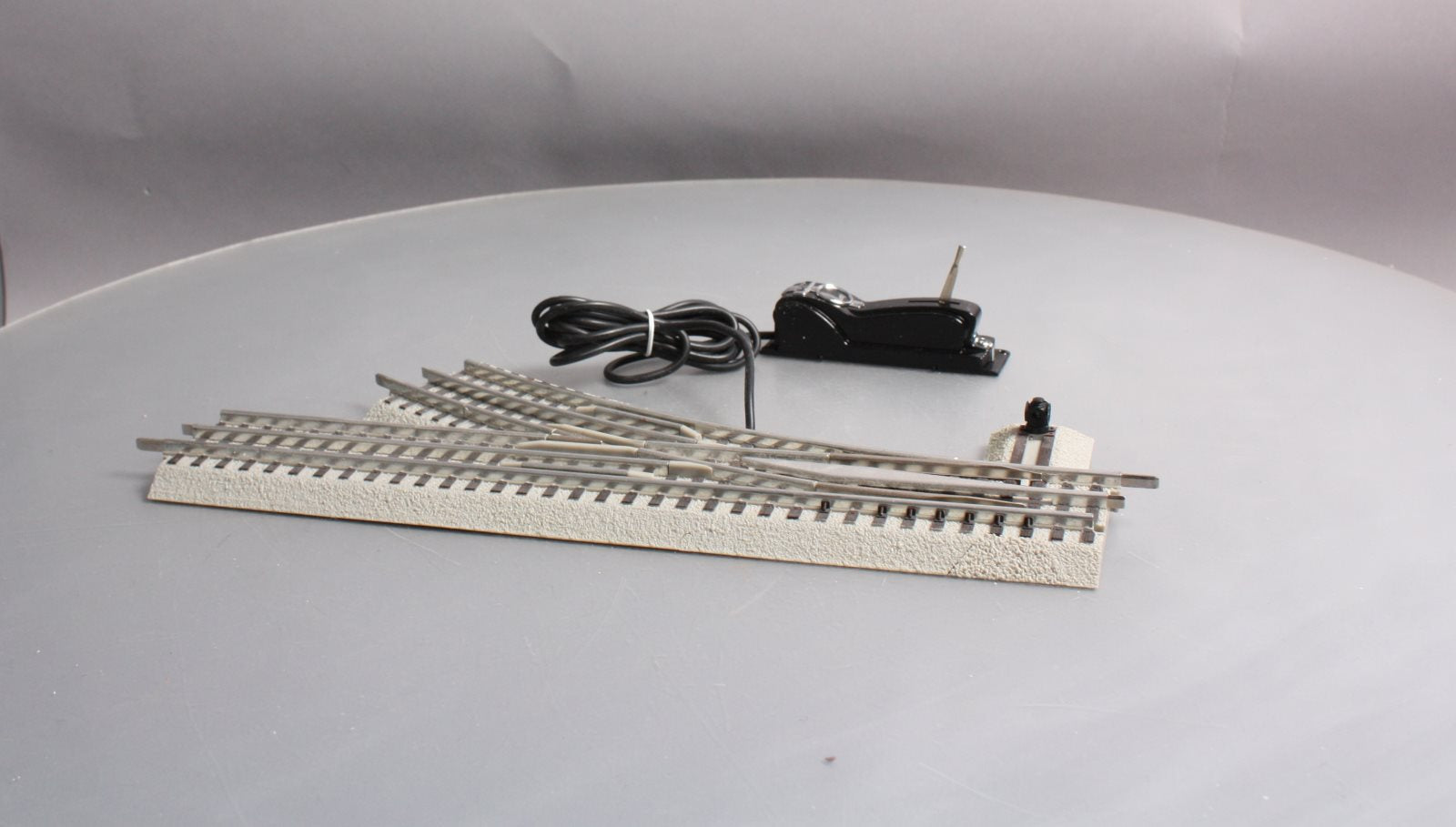 Lionel 6-12066 O Gauge O48 Right Hand Remote-Control 30° FasTrack Switch Turnout