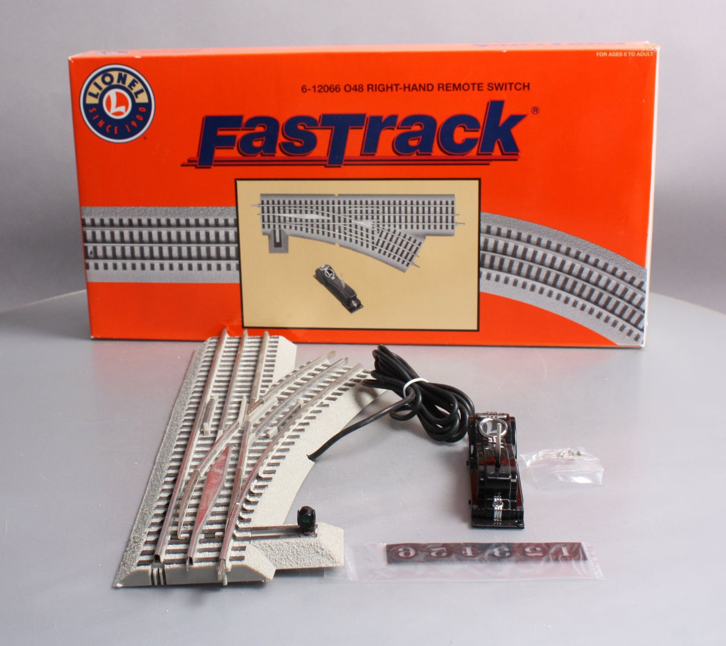 Lionel 6-12066 O Gauge O48 Right Hand Remote-Control 30° FasTrack Switch Turnout