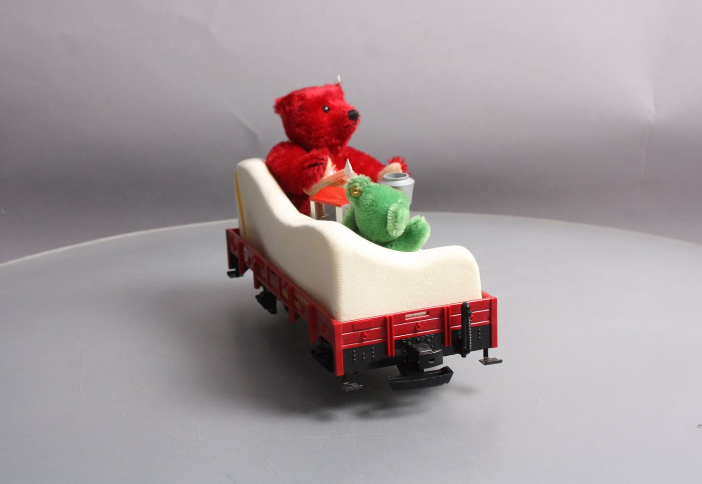 LGB 43100 G Scale Flatcar w/ Red & Green Steiff Bears