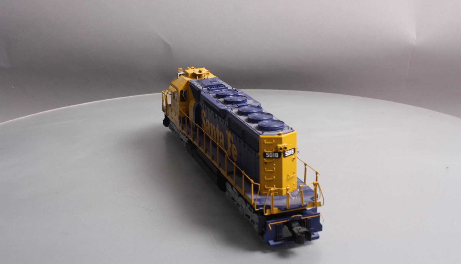 Lionel 6-84257 Santa Fe SD40 Diesel Locomotive #5018