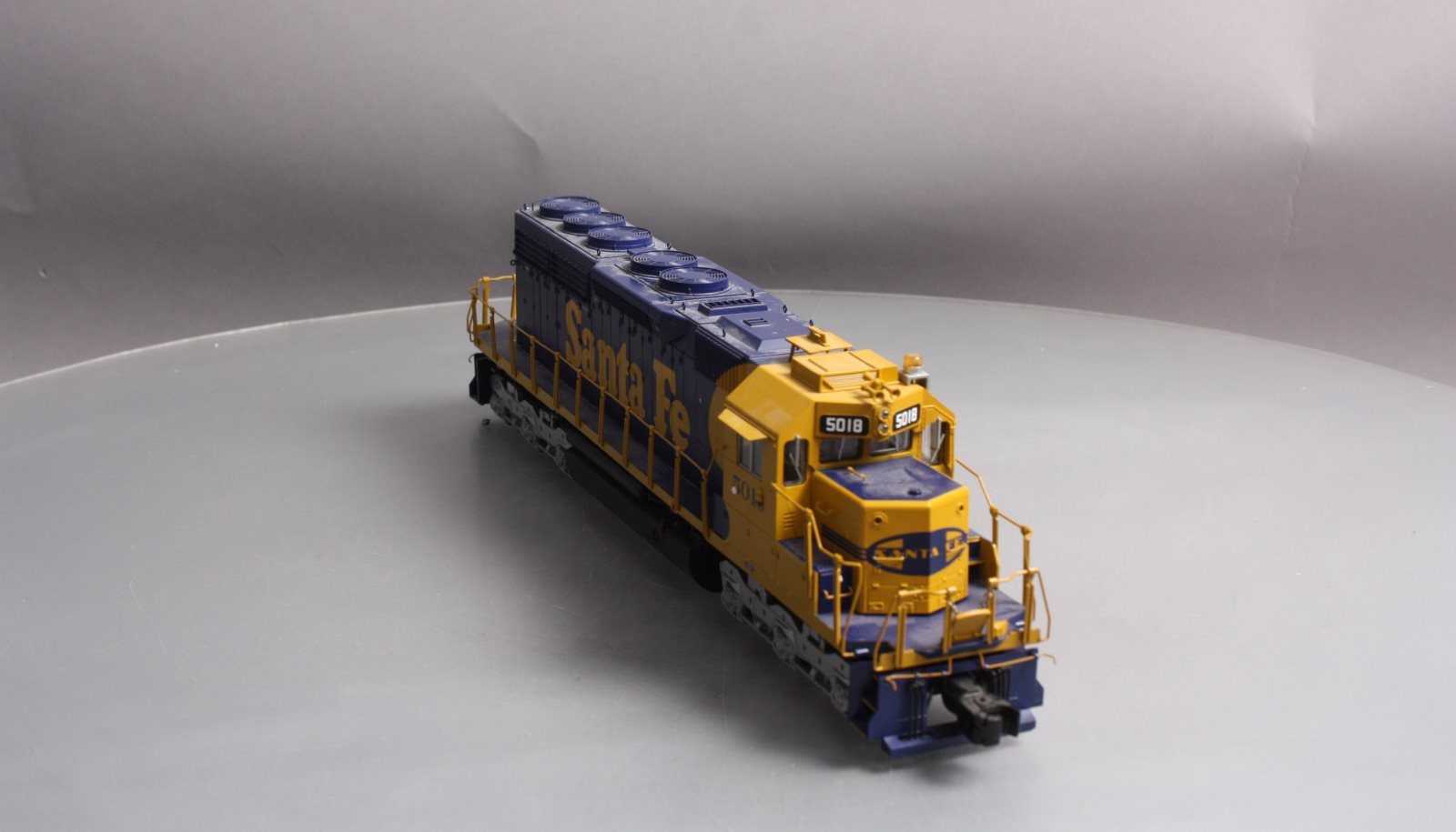 Lionel 6-84257 Santa Fe SD40 Diesel Locomotive #5018