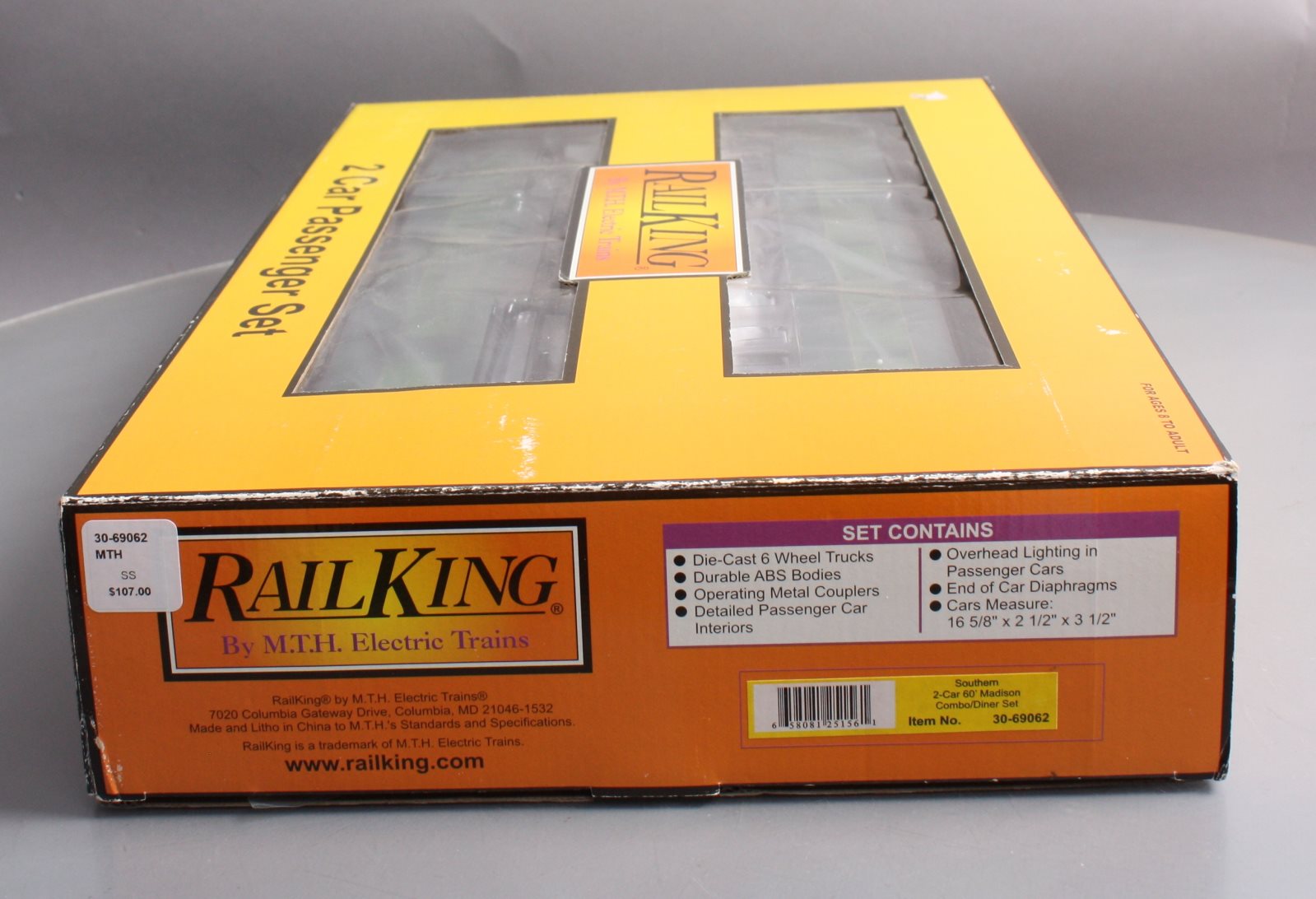 MTH 30-69062 O Southern RailKing 60’ Madison Combo/Diner Set (Set of 2)
