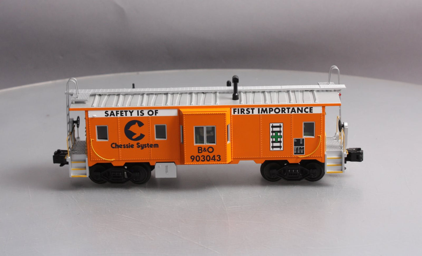 MTH 20-91259 O Gauge Chessie Bay Window Caboose #903043