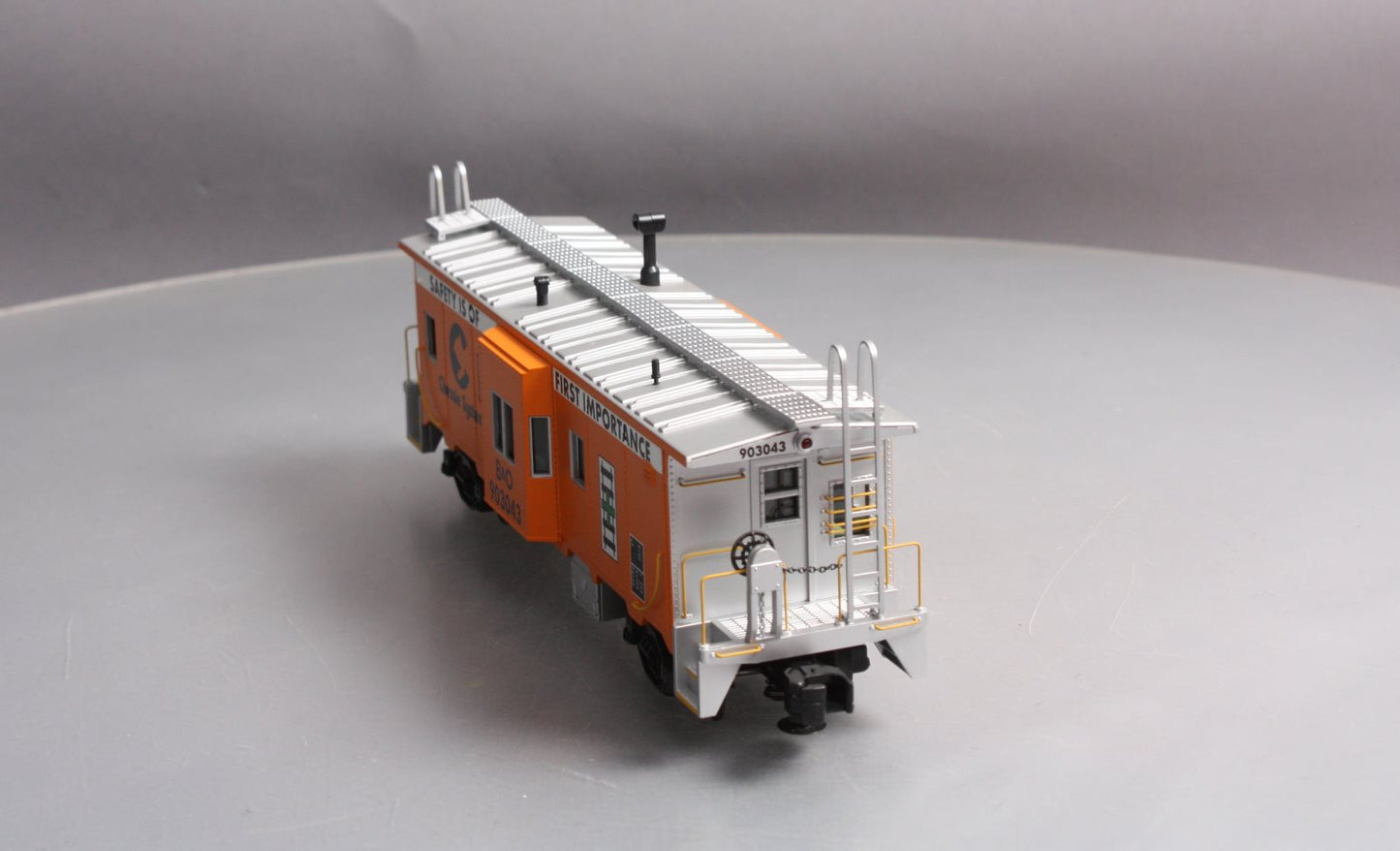 MTH 20-91259 O Gauge Chessie Bay Window Caboose #903043