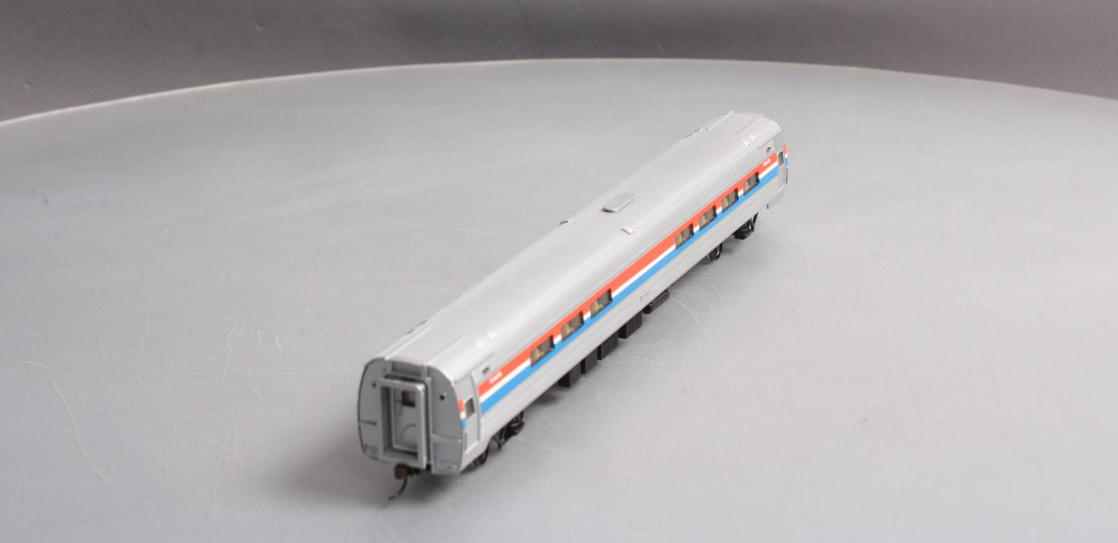 Bachmann 13110 HO Amtrak Amfleet Phase II 85' Coach