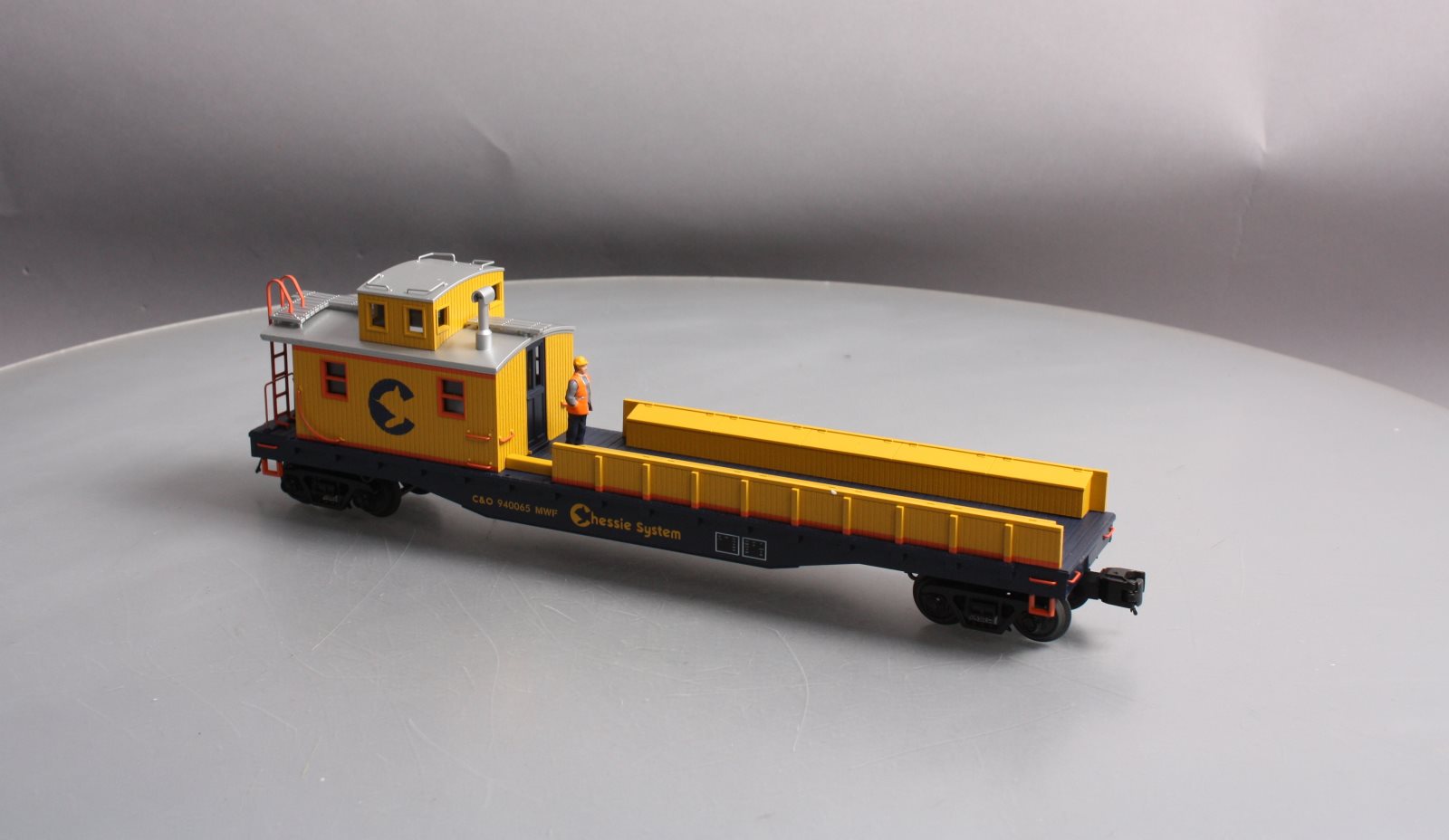 MTH 20-98810 O Chessie Crane Tender