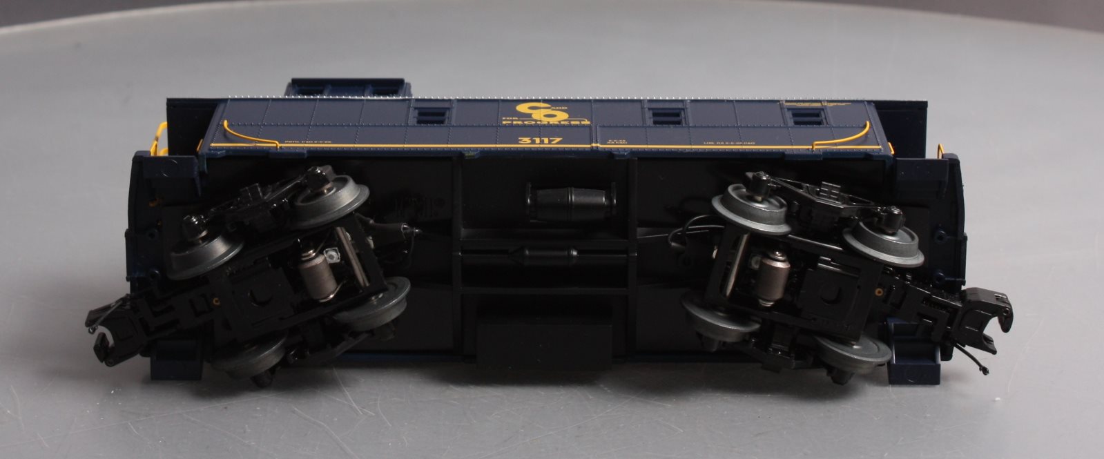 MTH 30-77293 O Chesapeake & Ohio Offset Steel Caboose Car #3117