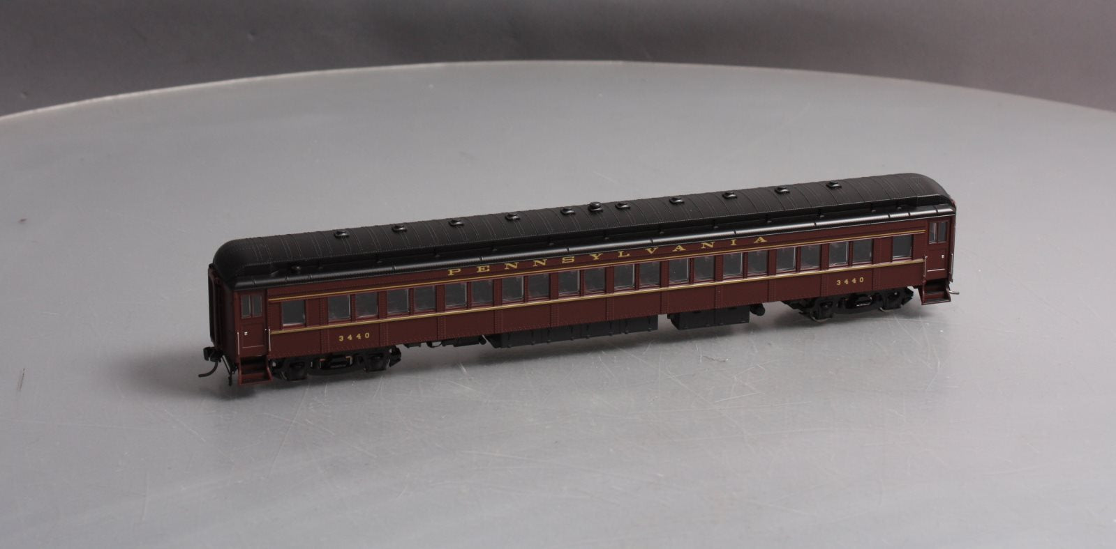 Broadway Limited 4362 HO Pennsylvania Railroad P70R with Ice AC Coach #3440