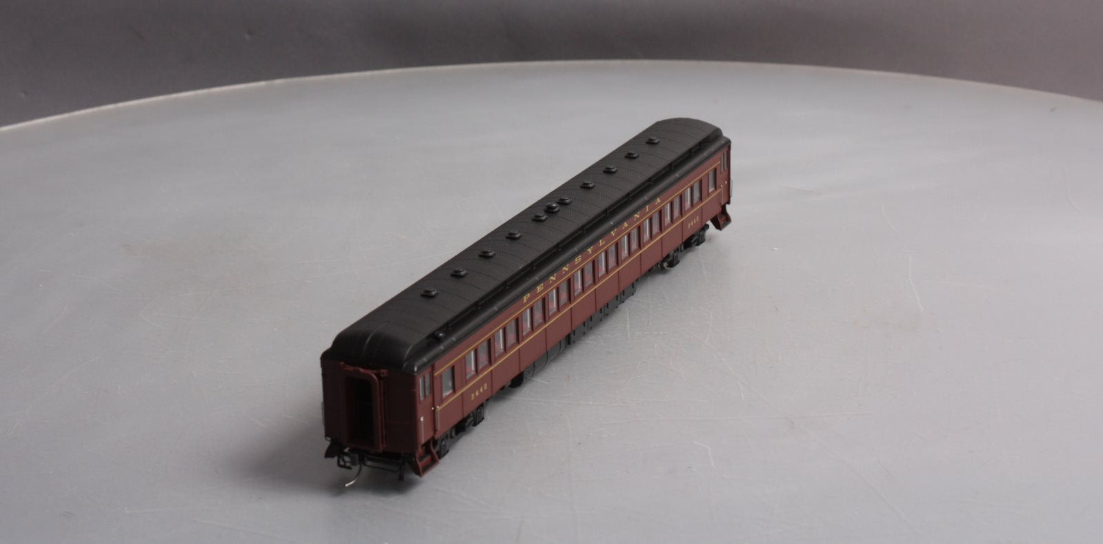 Broadway Limited 4362 HO Pennsylvania Railroad P70R with Ice AC Coach #3440