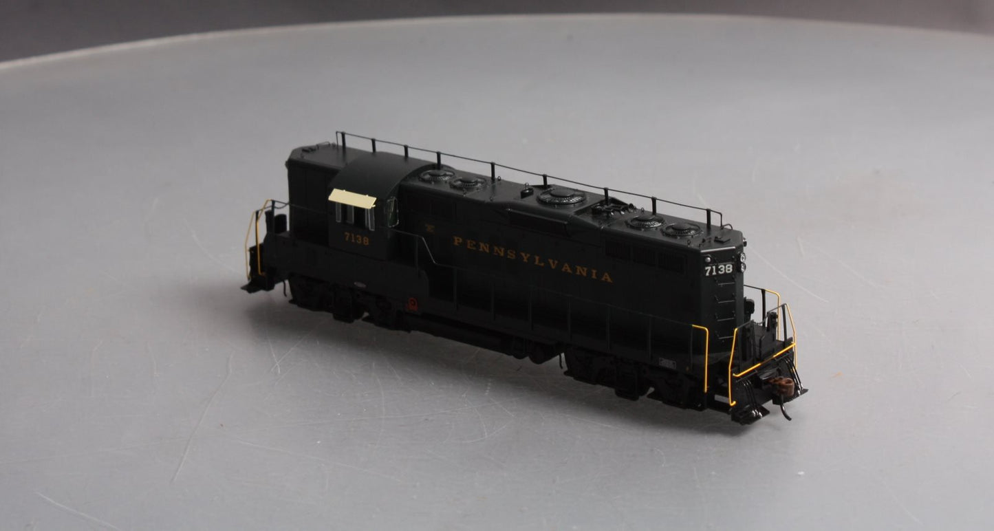 Athearn G64103 HO Pennsylvania Railroad GP9 Diesel Locomotive #7138 -DC