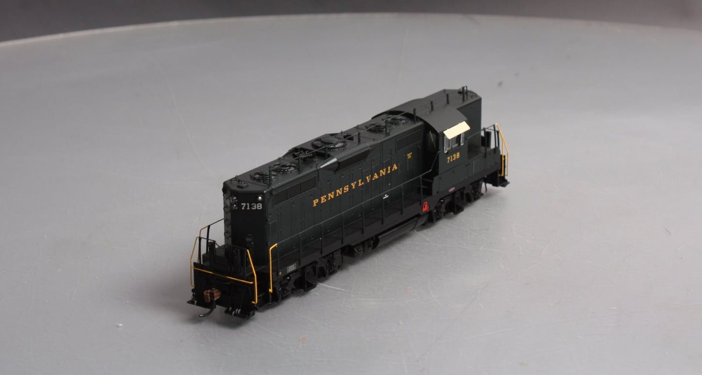 Athearn G64103 HO Pennsylvania Railroad GP9 Diesel Locomotive #7138 -DC