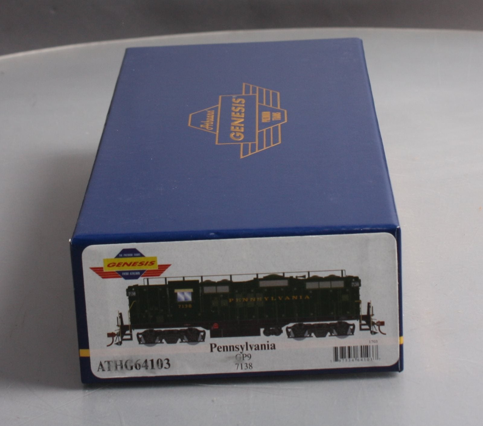 Athearn G64103 HO Pennsylvania Railroad GP9 Diesel Locomotive #7138 -DC