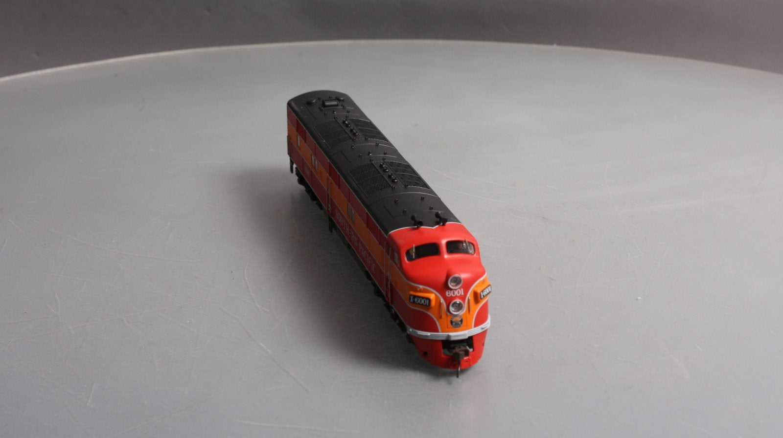 Broadway Limited 2378 HO Southern Pacific EMD E7A Paragon2™ #6001