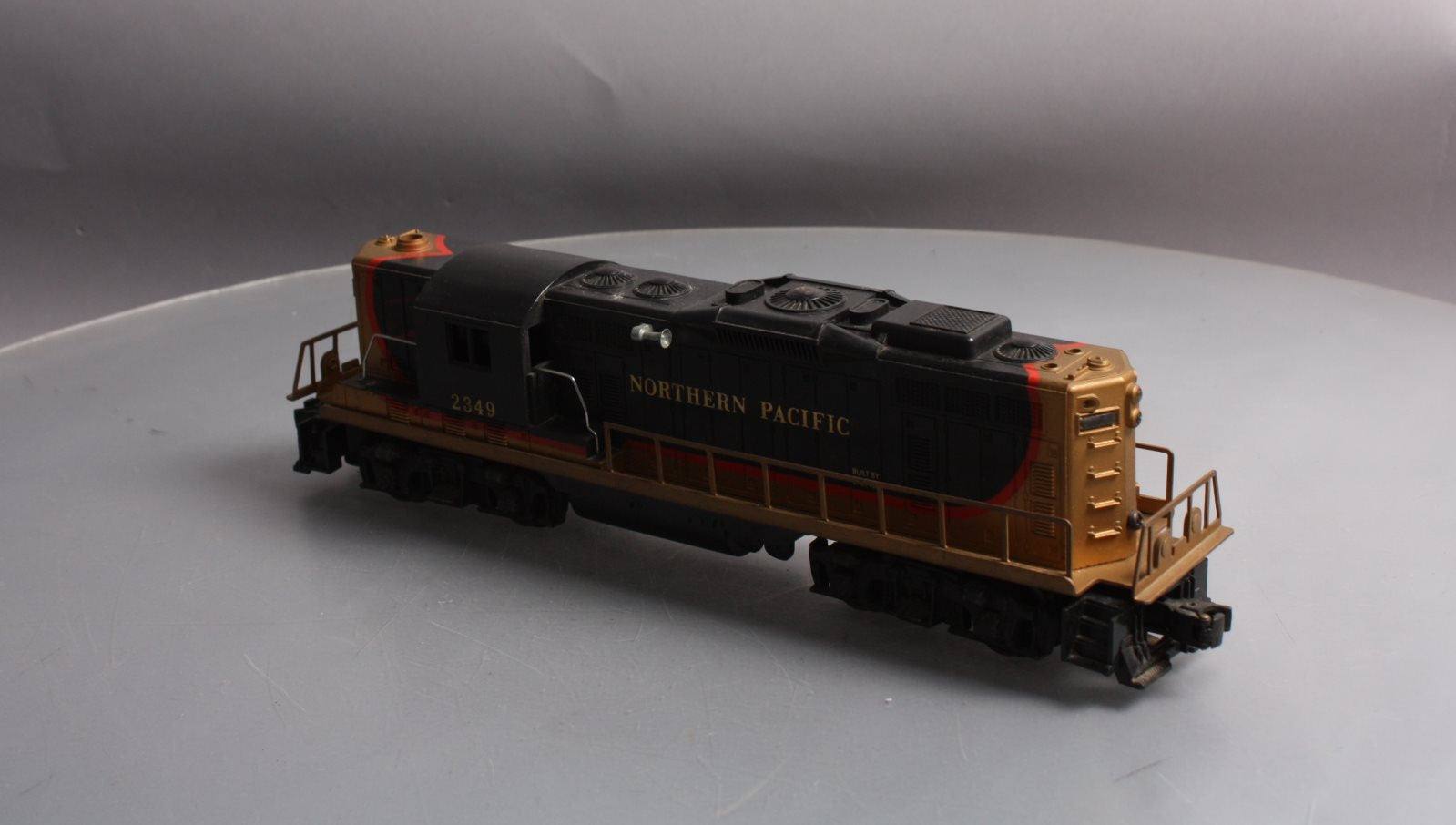 Lionel 2349 Vintage O Northern Pacific GP-9 Diesel Locomotive – Trainz