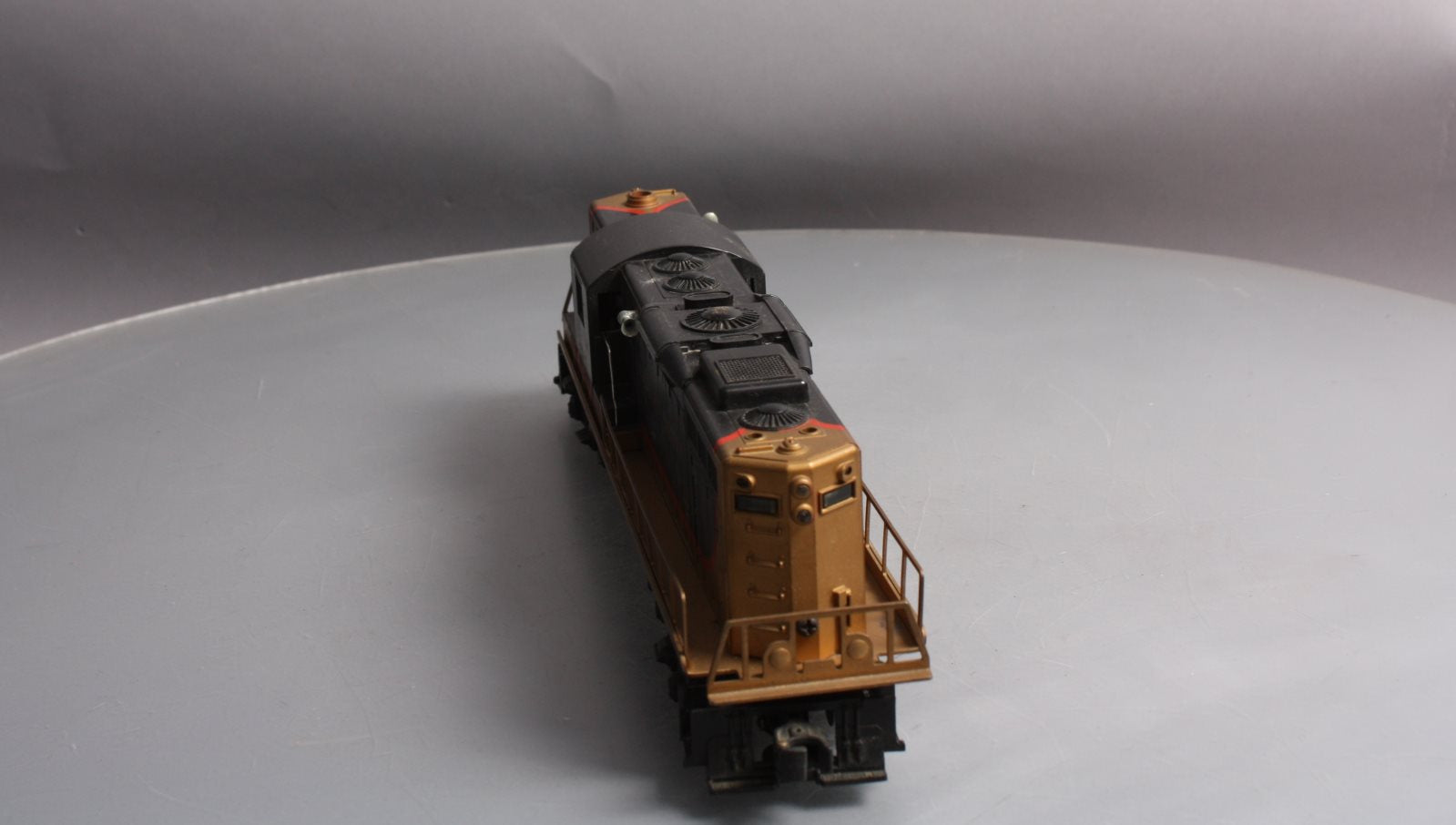 Lionel 2349 Vintage O Northern Pacific GP-9 Diesel Locomotive