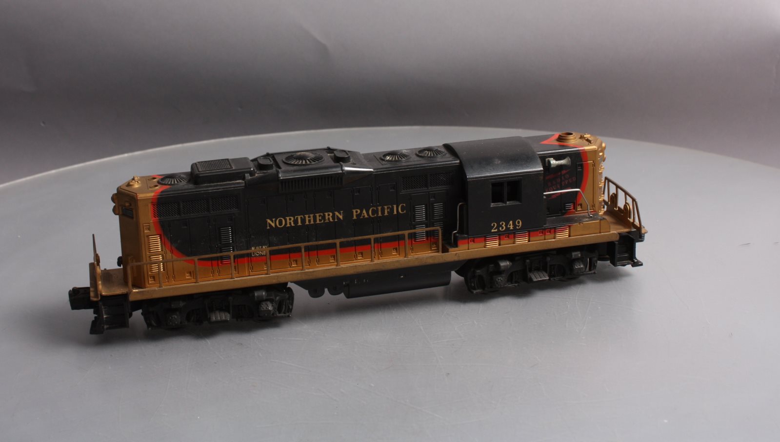Lionel 2349 Vintage O Northern Pacific GP-9 Diesel Locomotive – Trainz